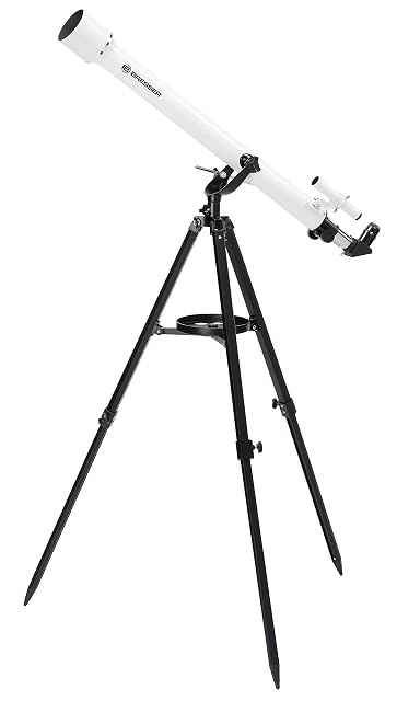 Refractor Bresser Classic 60/900 sobre su trípode azimutal